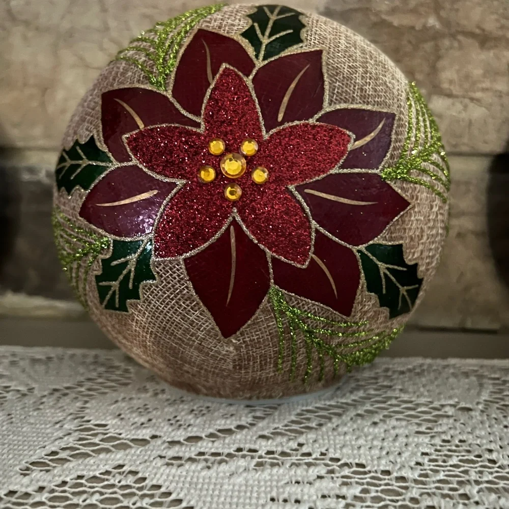3 Round Burlap Festive Poinsettia lighted Holiday Balls On/off/timer decor - Picture 6 of 8